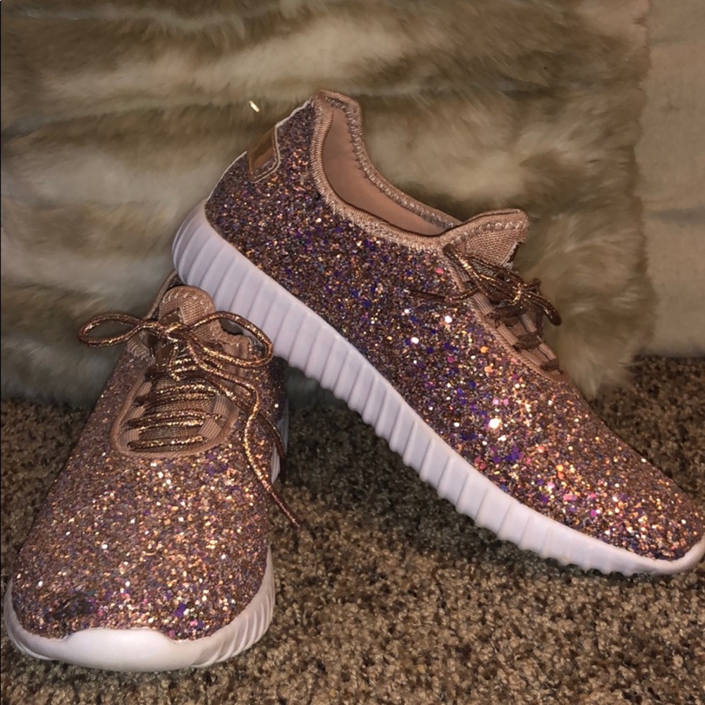 Size 10 Slip on Tennis Shoes